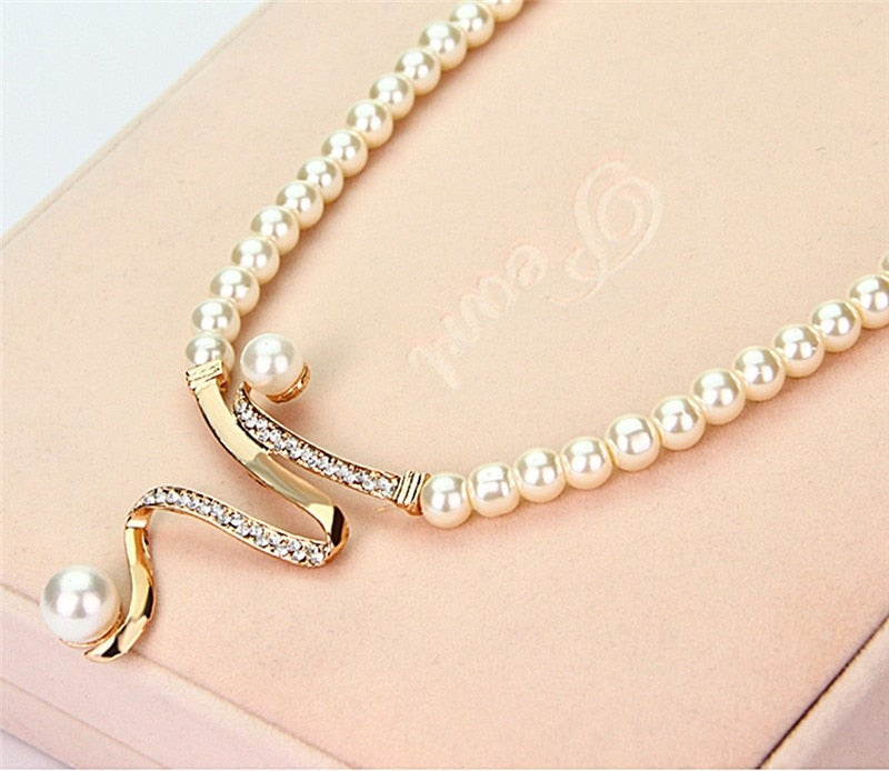 By Esther™ | Natural Pearl Necklace + Earrings Set