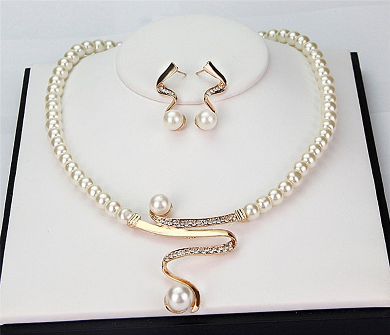 By Esther™ | Natural Pearl Necklace + Earrings Set